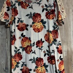 Floral Print Dress with Lace Sleeves